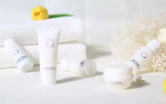 為什么企業(yè)現(xiàn)在都喜歡選擇化妝品代加工？